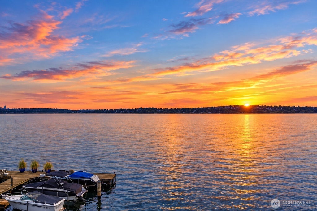 Photo of 807 Lake Street S #301, Kirkland, WA 98033 (MLS # 2564157)
