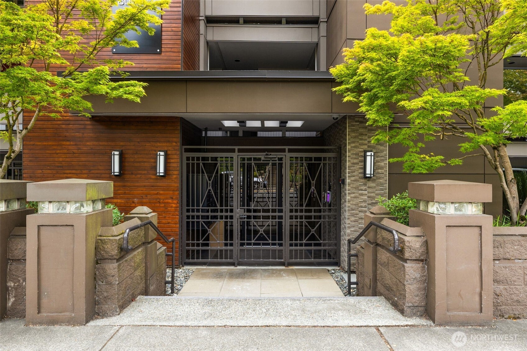 807 Lake Street S 301