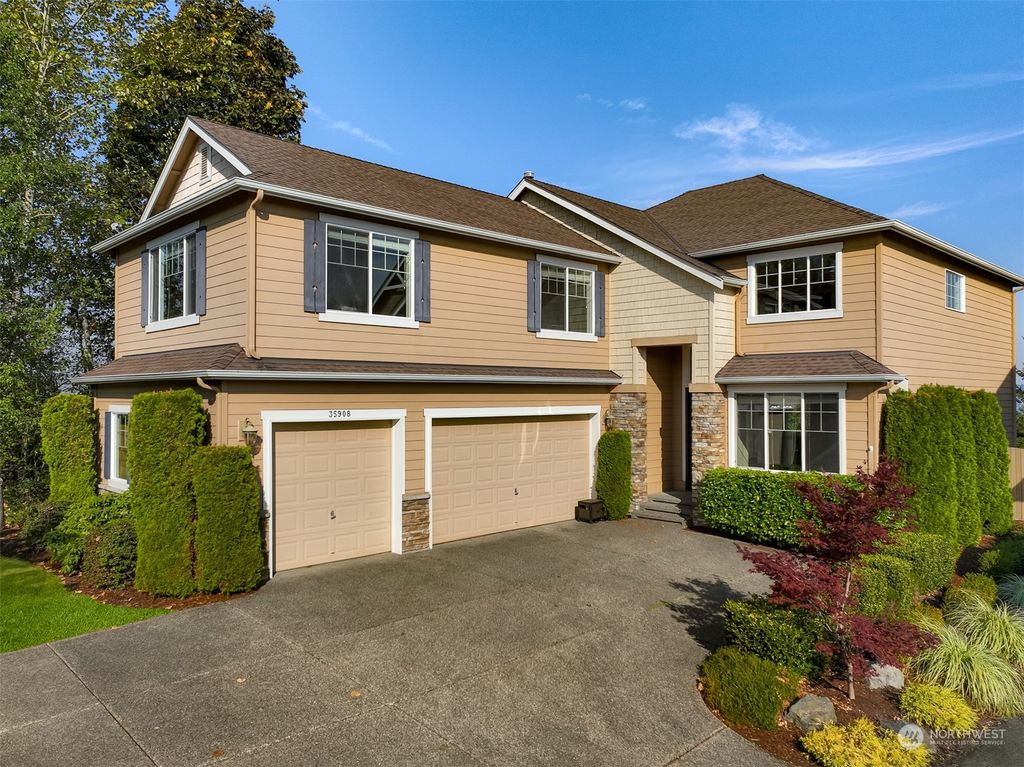 Photo of 35908 SE Boulder Court, Snoqualmie, WA 98065 (MLS # 2004646)