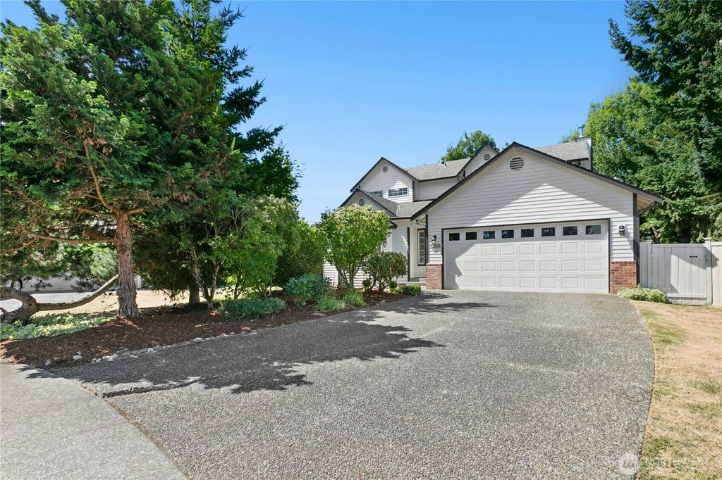 Photo of 8409 NE 129th Place, Kirkland, WA 98034 (MLS # 2407156)