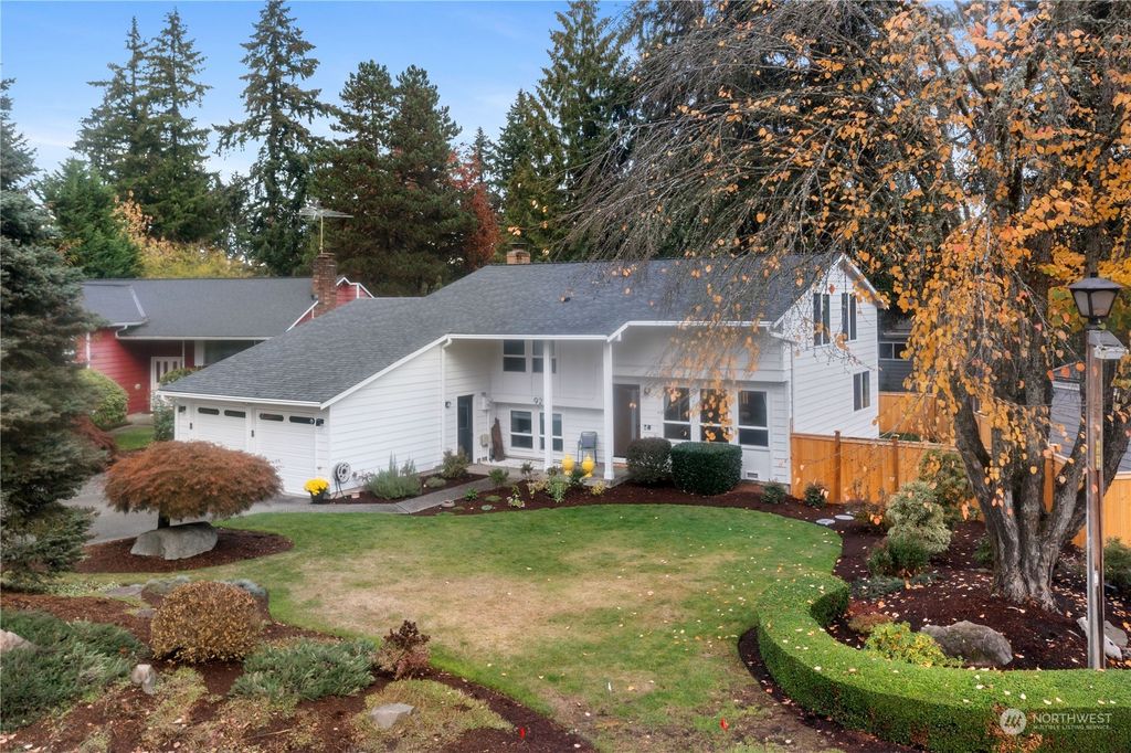Photo of 9212 NE 139th Street, Kirkland, WA 98034 (MLS # 2011481)