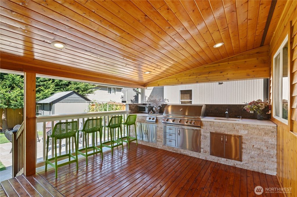 Photo of 2615 170th Street Ct E, Tacoma, WA 98445 (MLS # 2509124)