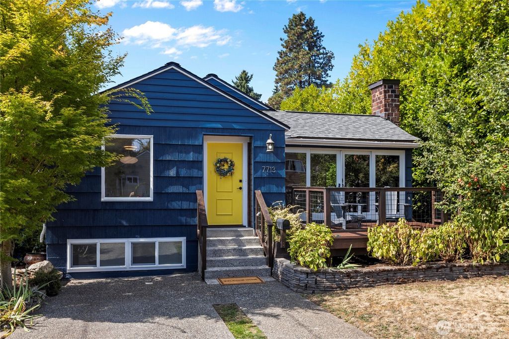 Photo of 7713 36th Avenue NE, Seattle, WA 98115 (MLS # 2430080)
