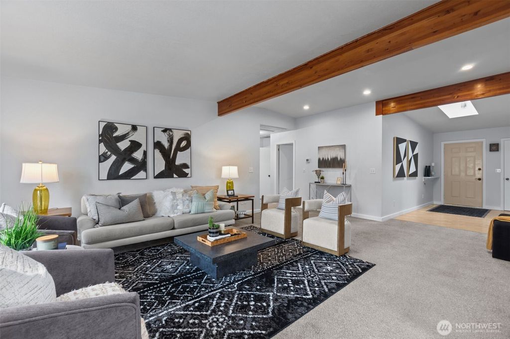 Photo of 17545 12th Avenue NE, Shoreline, WA 98155 (MLS # 2481317)