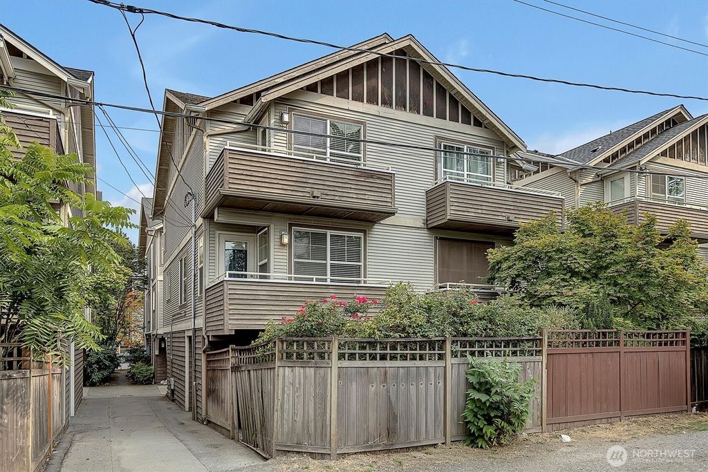 Photo of 10307 B Midvale Avenue N, Seattle, WA 98133 (MLS # 2433248)