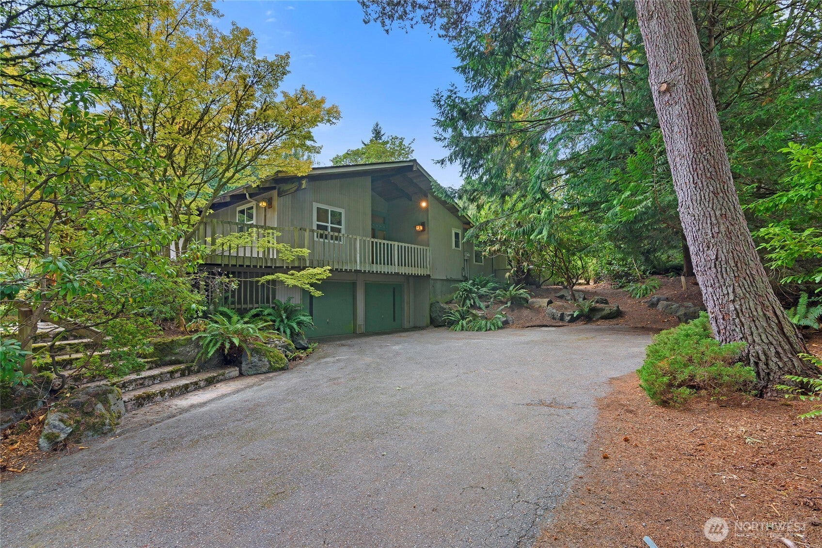 12901 Sunrise Drive NE