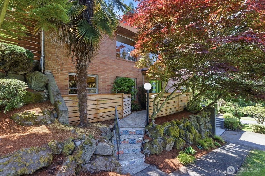 Photo of 2803 S Walker Street, Seattle, WA 98144 (MLS # 2529187)