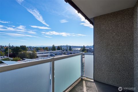 Photo of 812 N 42nd Street #301, Seattle, WA 98103 (MLS # 2446961)