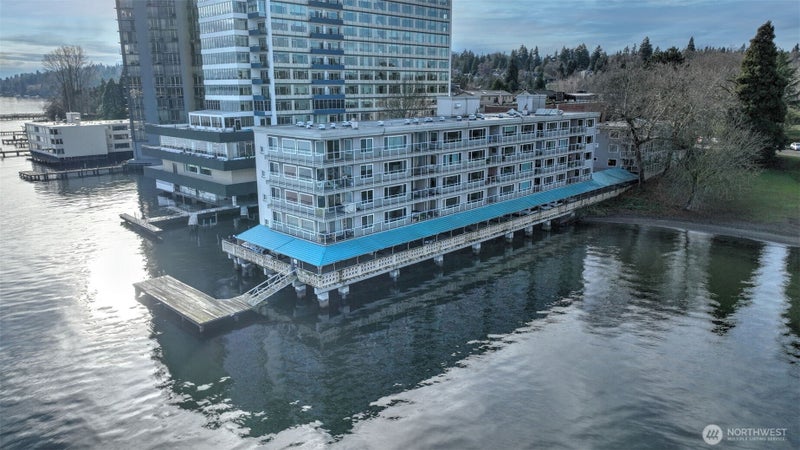 1800 43rd Avenue E 401