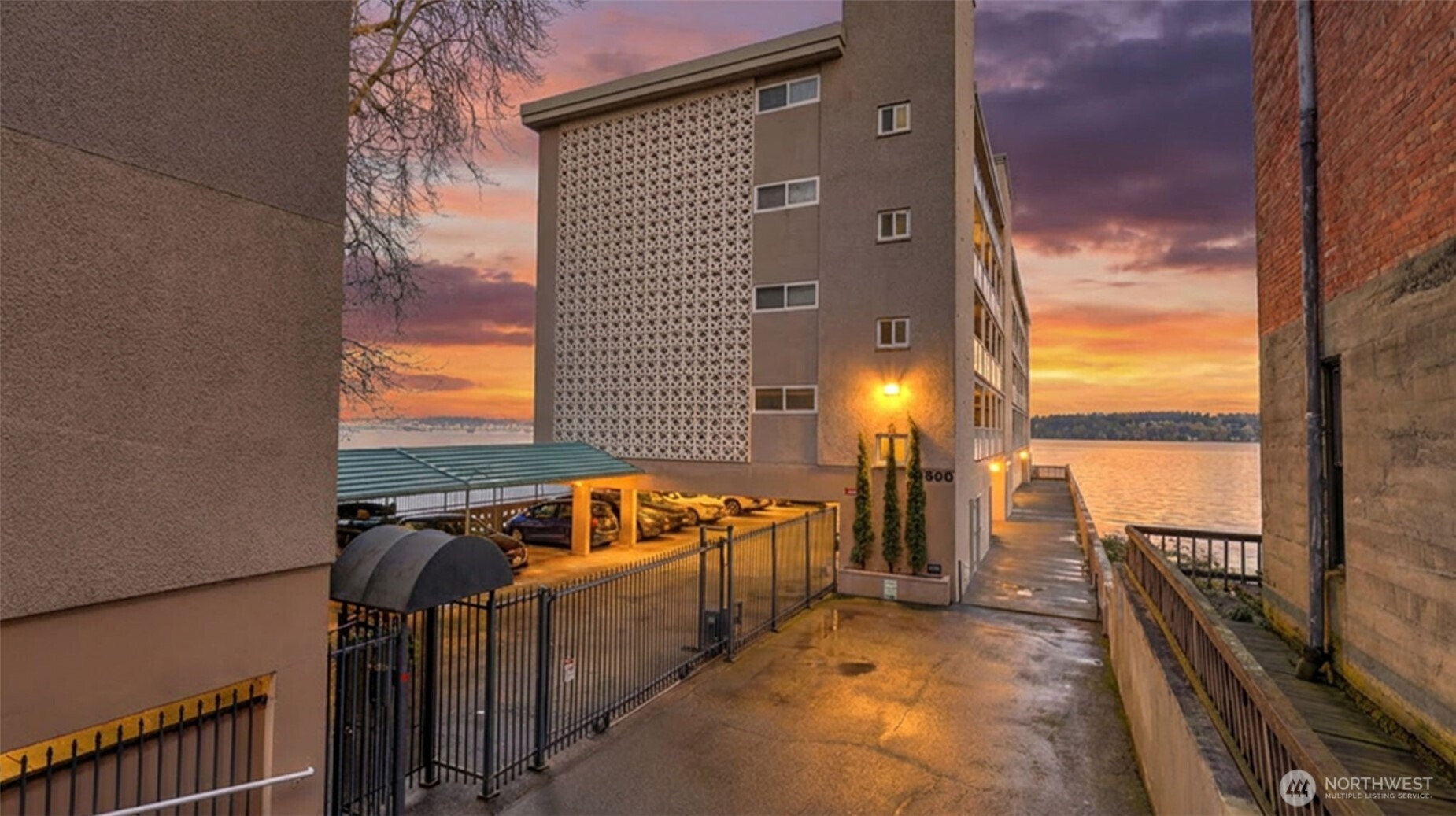 1800 43rd Avenue E 401