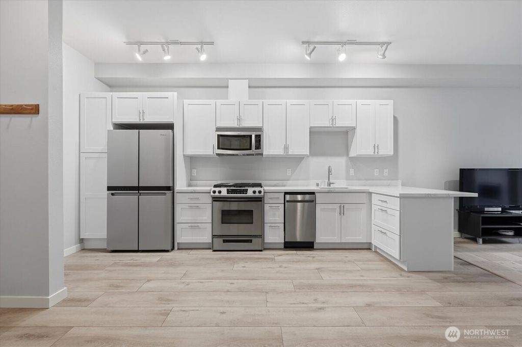 Photo of 375 Kirkland Avenue #108, Kirkland, WA 98033 (MLS # 2459424)