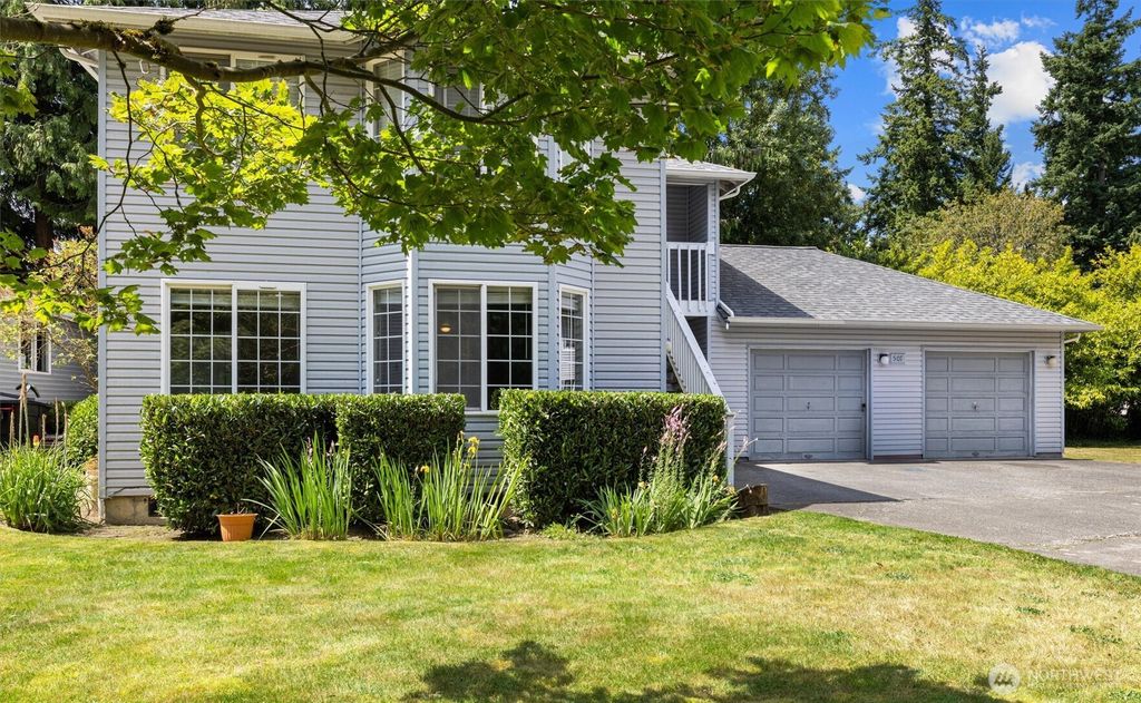 Photo of 507 Madison Avenue, Everett, WA 98203 (MLS # 2401671)