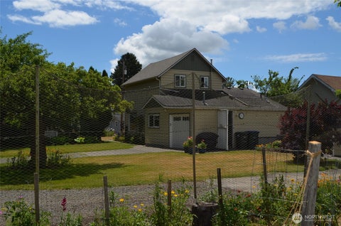 Photo of 1934 Somerset Street, Ferndale, WA 98248 (MLS # 2575161)
