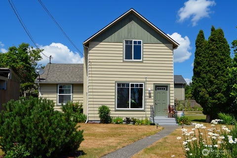 Photo of 1934 Somerset Street, Ferndale, WA 98248 (MLS # 2575161)