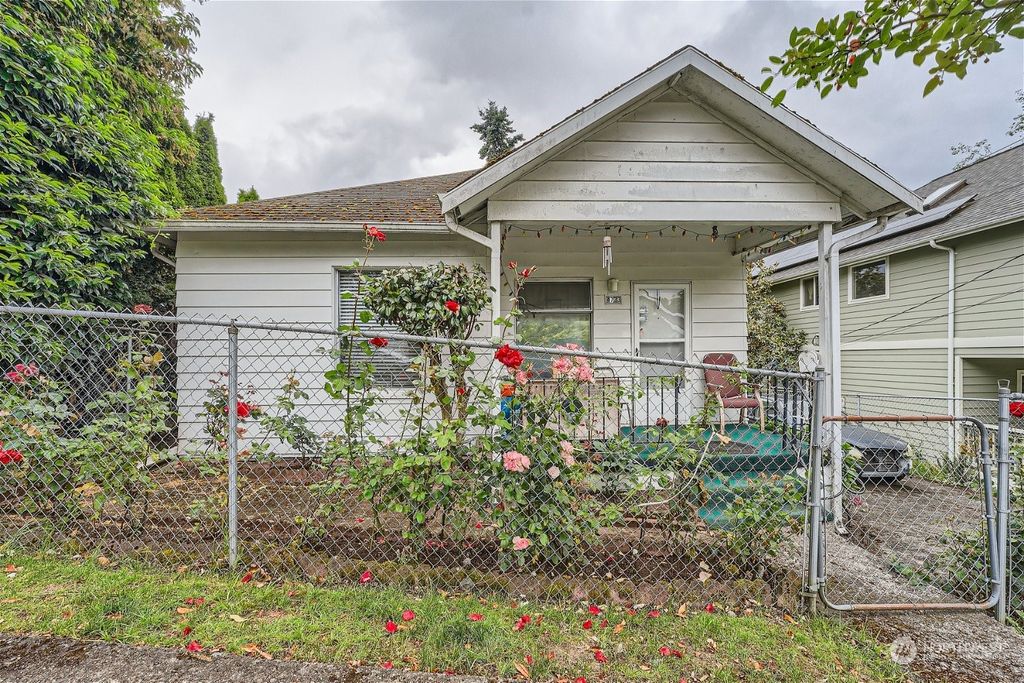 Photo of 4723 S Findlay Street, Seattle, WA 98118 (MLS # 2261564)