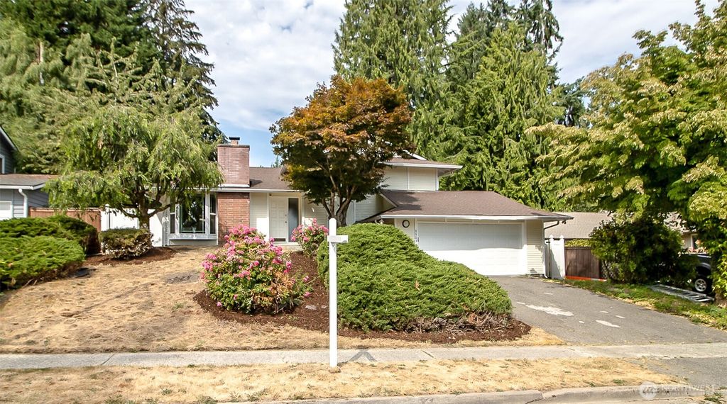 Photo of 5503 159th Place NE, Redmond, WA 98052 (MLS # 2415629)