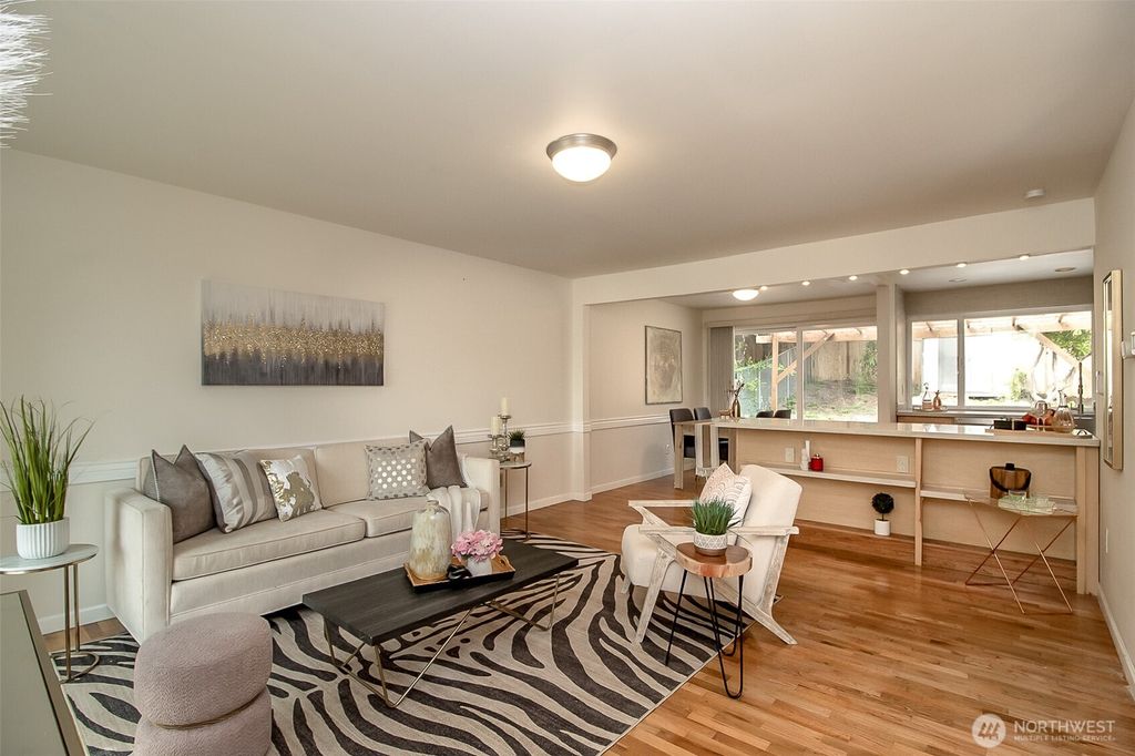 Photo of 5503 159th Place NE, Redmond, WA 98052 (MLS # 2415629)