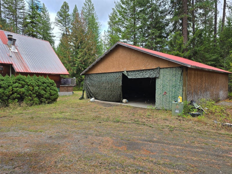 12 Twin Lakes Homes Road