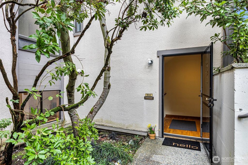 Photo of 1602 NE 140th Street #N2, Seattle, WA 98125 (MLS # 2485636)