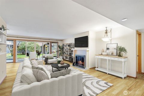 Photo of 1602 NE 140th Street #N2, Seattle, WA 98125 (MLS # 2485636)