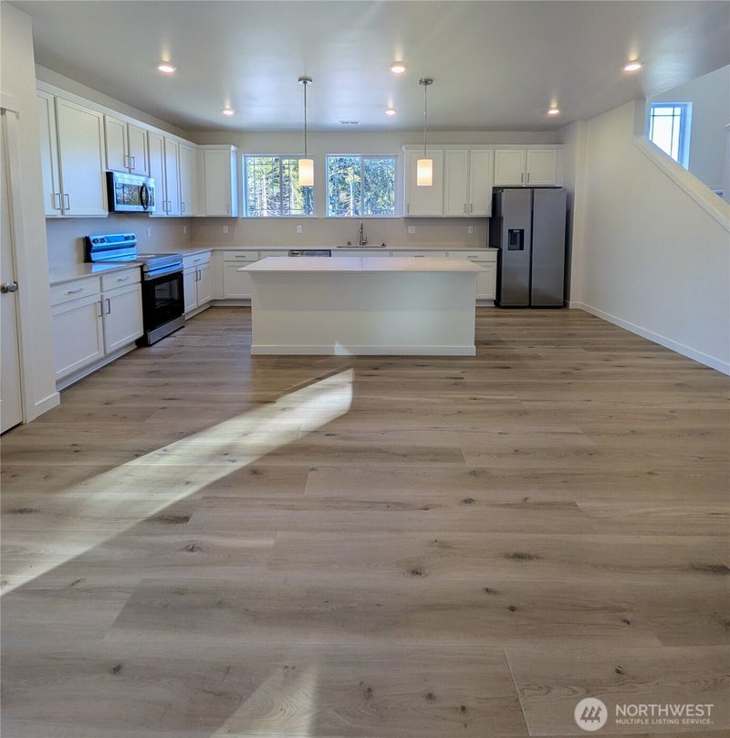 11824 17th Street SE MB2-27