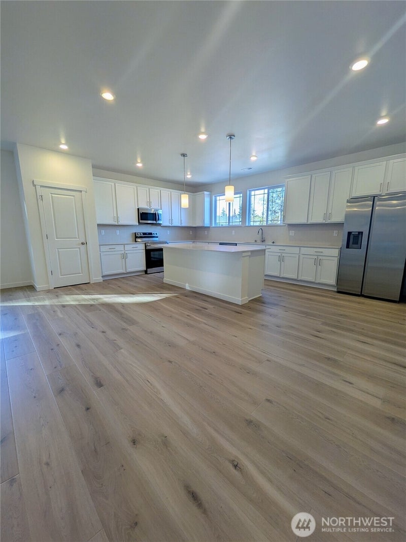 11824 17th Street SE MB2-27