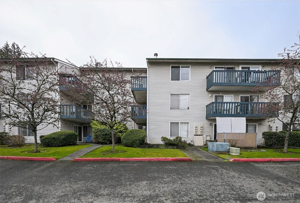 Photo of 17431 Ambaum Boulevard S #D14, Seattle, WA 98148 (MLS # 2481848)