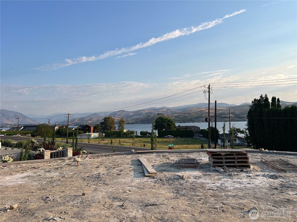 Photo of 21 Loretta Lane, Chelan, WA 98816 (MLS # 2556422)