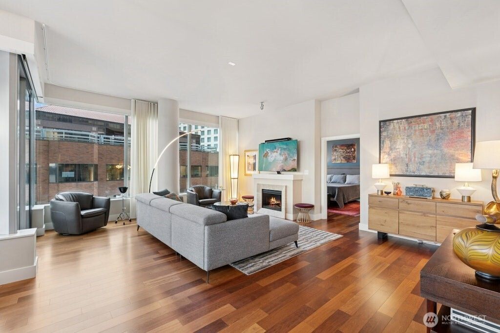 Photo of 737 Olive Way #2200, Seattle, WA 98101 (MLS # 2469713)