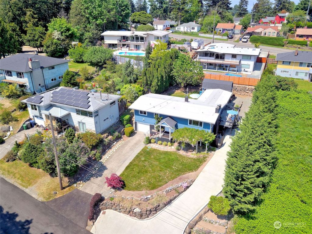 Photo of 7430 S 129th Street, Seattle, WA 98178 (MLS # 2067632)