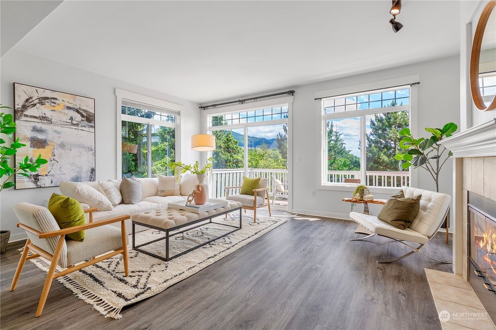Photo of 23120 SE Black Nugget Road #R6, Issaquah, WA 98029 (MLS # 2253096)