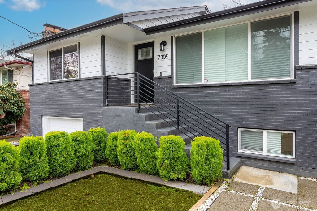 Photo of 7305 32nd Avenue S, Seattle, WA 98118 (MLS # 2431147)