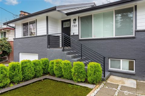Photo of 7305 32nd Avenue S, Seattle, WA 98118 (MLS # 2431147)