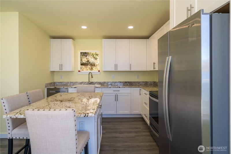 9064 S Lakeshore Rd.