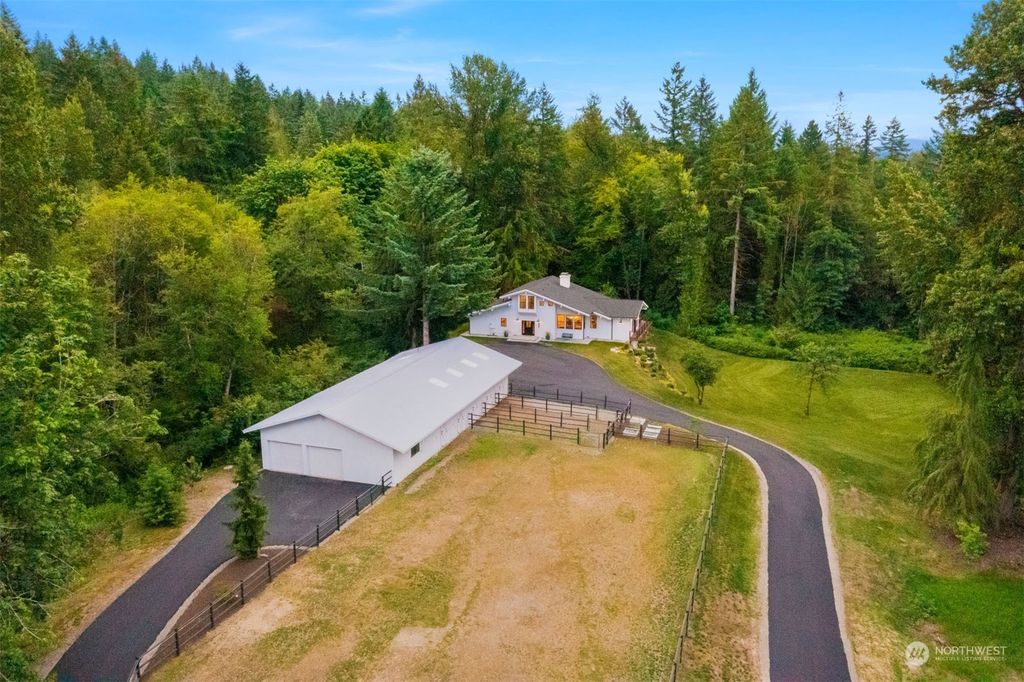 Photo of 6406 224th Avenue NE, Redmond, WA 98053 (MLS # 2125961)