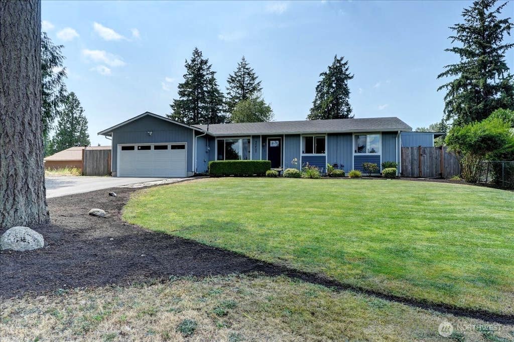 Photo of 37427 39th Avenue S, Auburn, WA 98001 (MLS # 2558743)