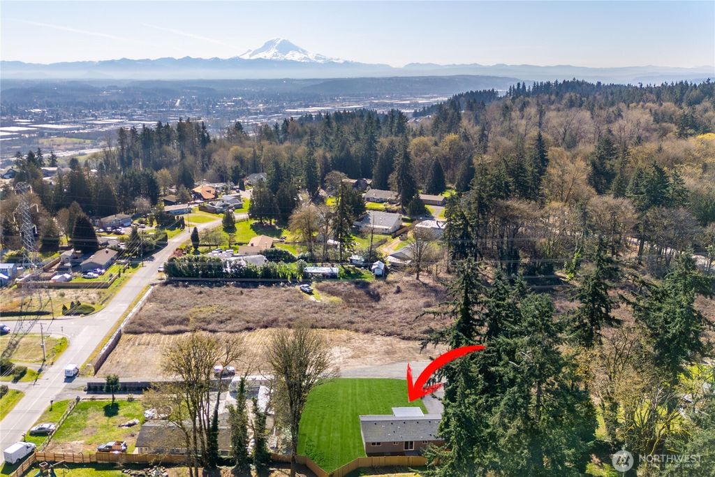 Photo of 30523 58th Avenue S, Auburn, WA 98001 (MLS # 2498766)