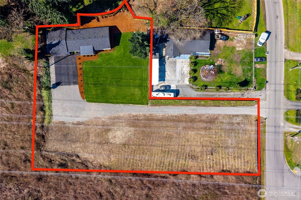 Photo of 30523 58th Avenue S, Auburn, WA 98001 (MLS # 2498766)