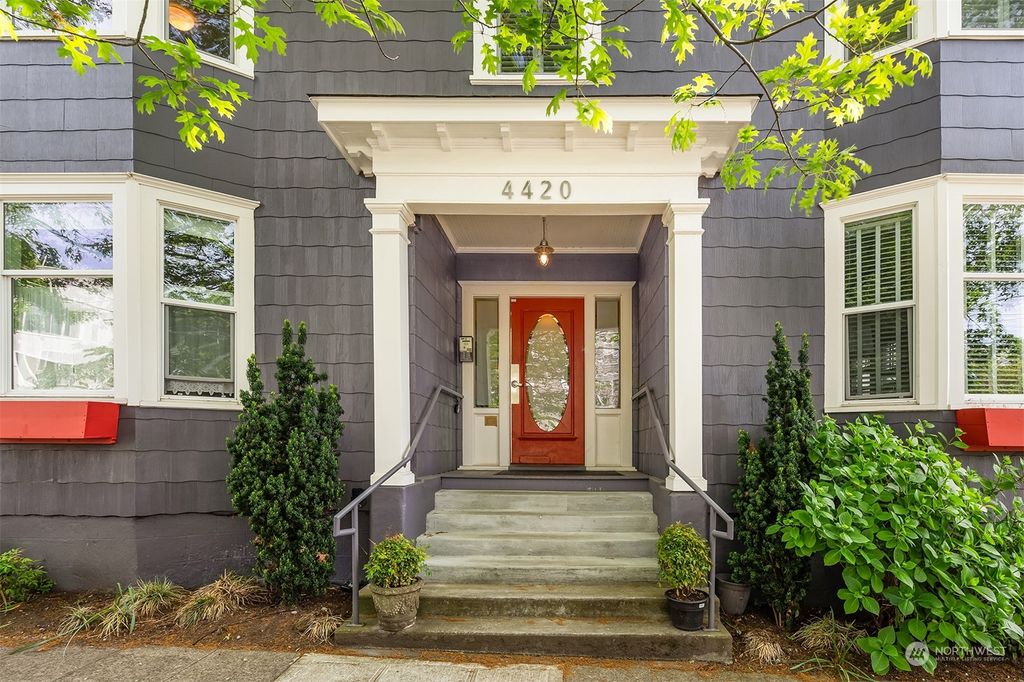 Photo of 4420 Dayton Avenue N #7, Seattle, WA 98103 (MLS # 2237762)