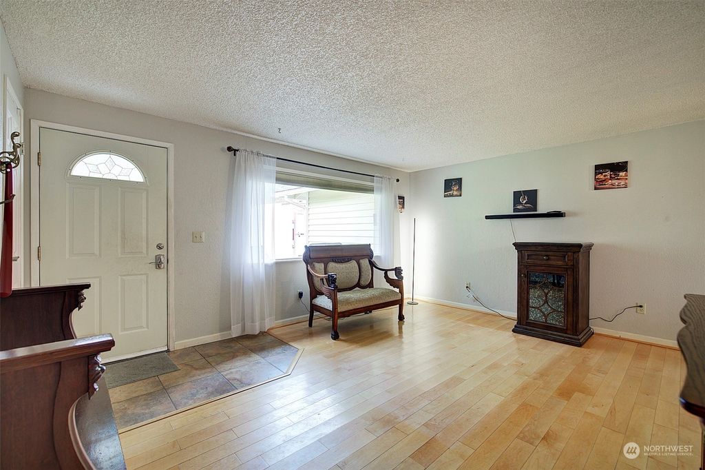 Photo of 409 Pickett Avenue NE, North Bend, WA 98045 (MLS # 2214518)
