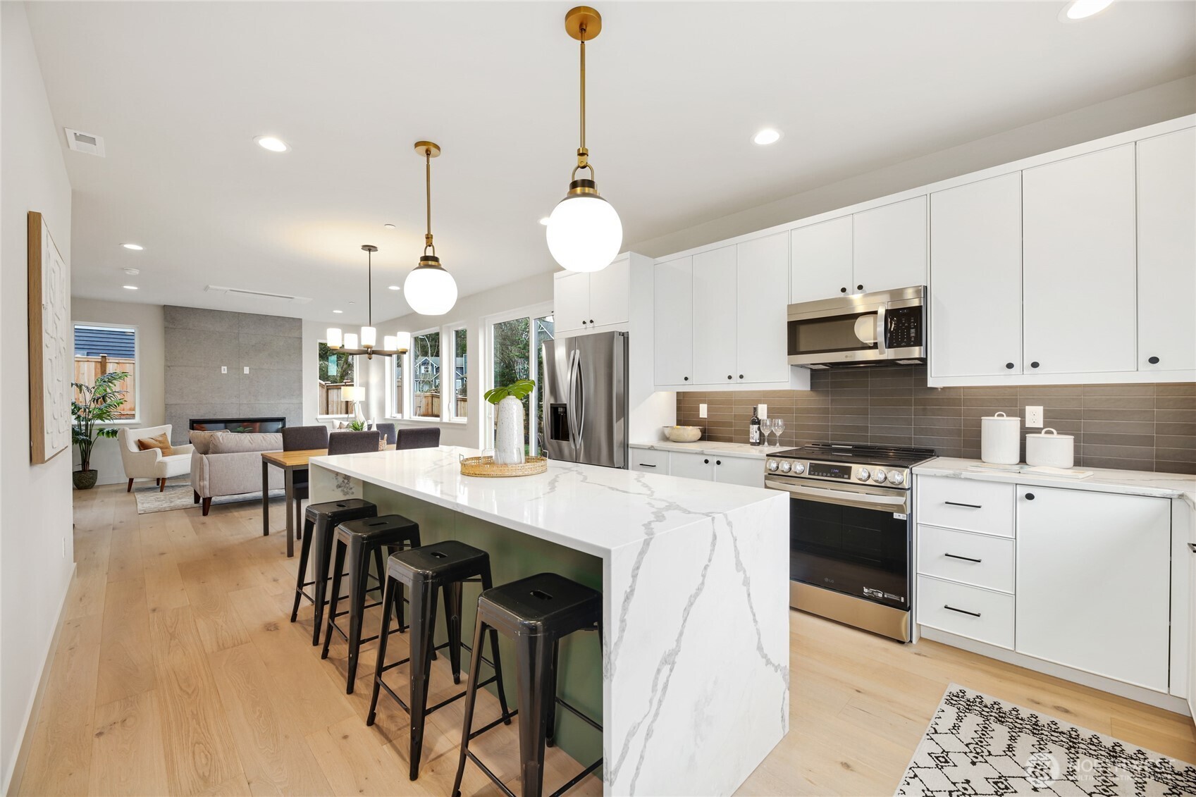 8106 126th Avenue NE