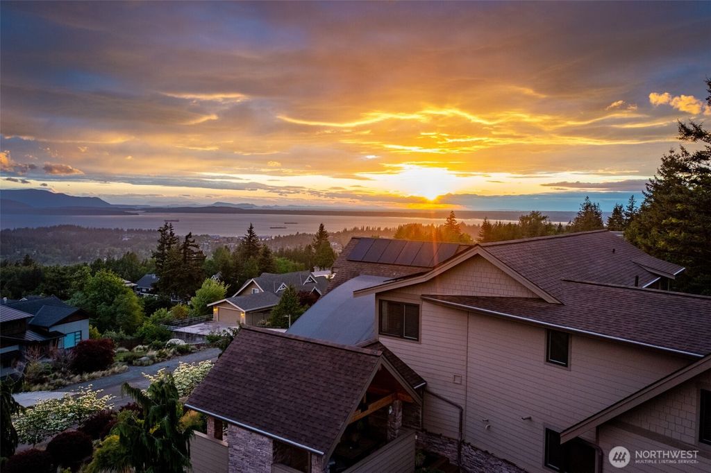 Photo of 4311 Samish Crest Drive, Bellingham, WA 98229 (MLS # 2522885)
