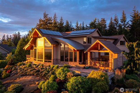 Photo of 4311 Samish Crest Drive, Bellingham, WA 98229 (MLS # 2522885)