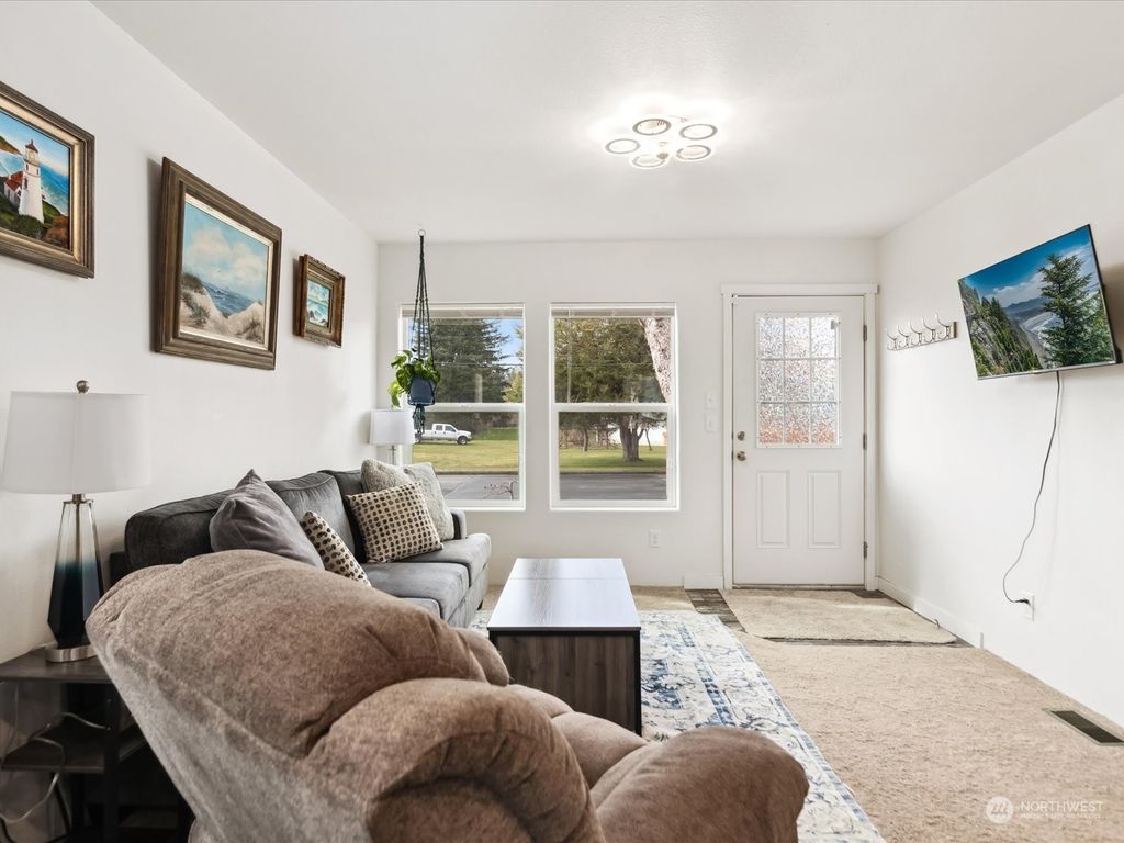 Photo of 600 B 3rd Street, Sultan, WA 98294 (MLS # 2209952)