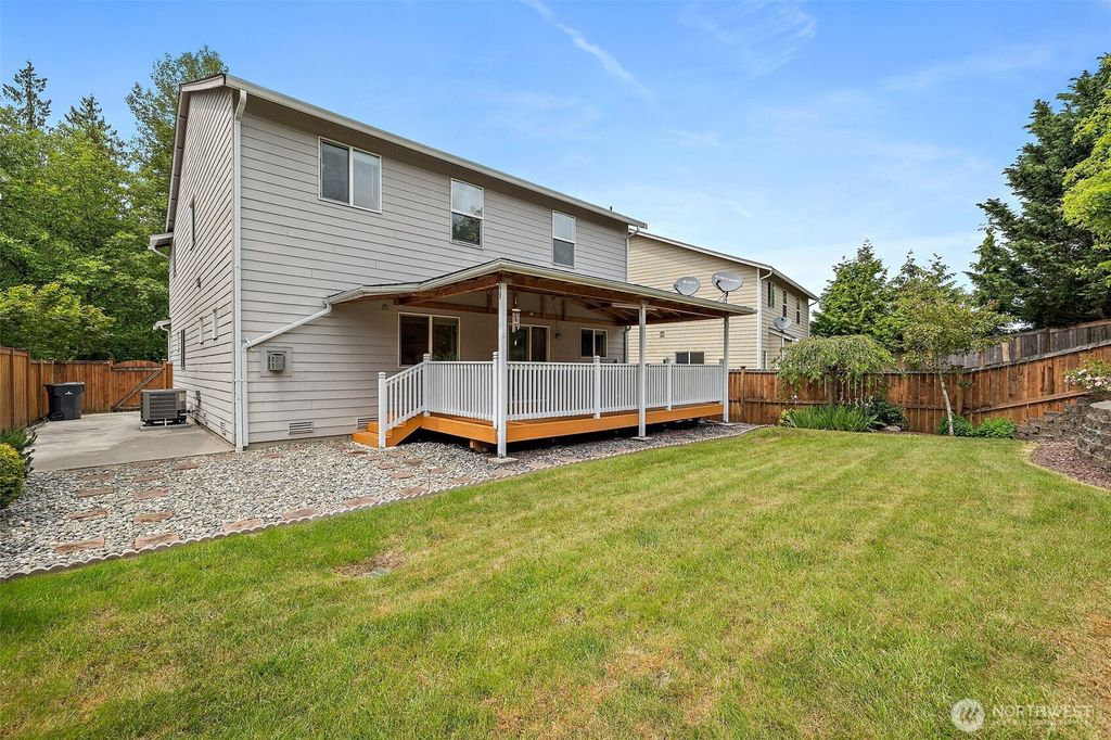 Photo of 7911 87th Place NE, Marysville, WA 98270 (MLS # 2373046)