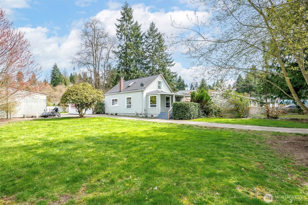 Photo of 1219 21st Street SE, Puyallup, WA 98372 (MLS # 2501064)