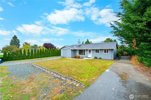 Photo of 3915 L Avenue, Anacortes, WA 98221 (MLS # 2440501)
