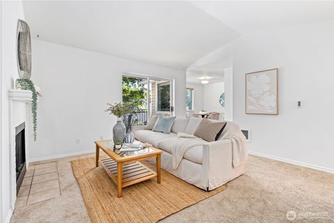 19230 Forest Park Drive NE K-335 Lake Forest Park WA 98155