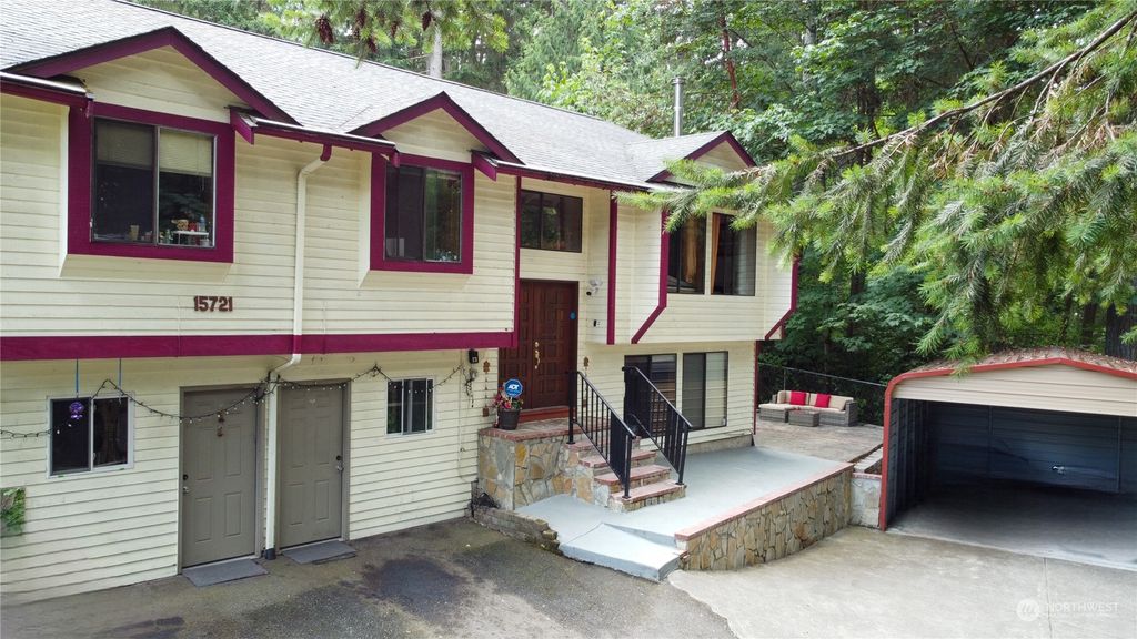 Photo of 15721 SE Newport Way, Bellevue, WA 98006 (MLS # 2145912)