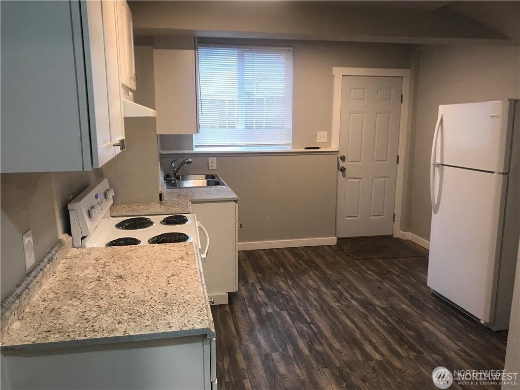 listing image 9364660793596063097